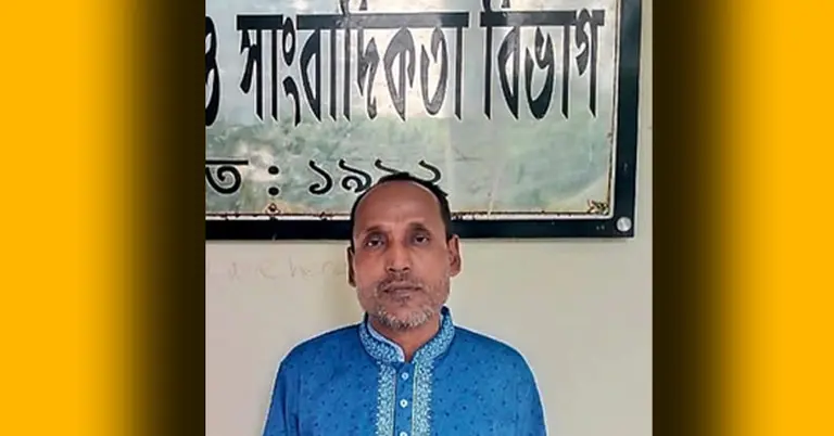 ৫১ বছর বয়সী শাহরিয়ার মোর্শেদ খান